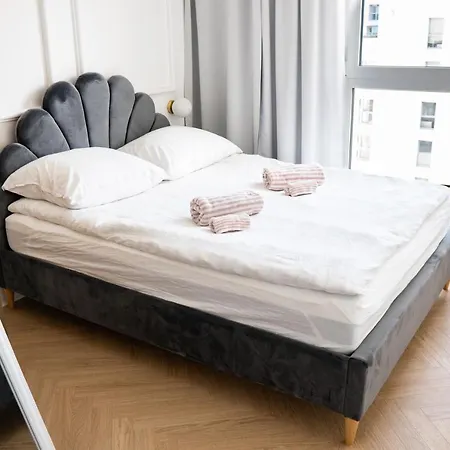 Old Town Gem Designer - Centre Location - Families - Remote Work * Gdansk