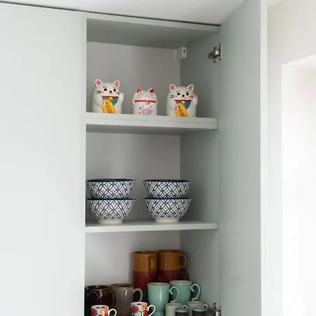 Old Town Gem Designer - Centre Location - Families - Remote Work *