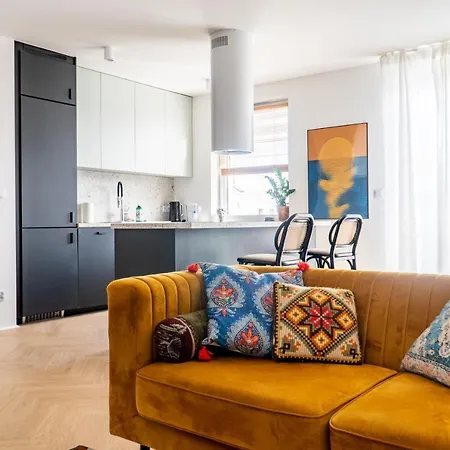 Old Town Gem Designer - Centre Location - Families - Remote Work Apartment Danzig